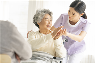 DỊCH VỤ CHĂM SÓC NGƯỜI GIÀ TẠI NHÀ, TẠI BỆNH VIỆN